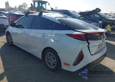 2020 Toyota Prius Prime Le from USA, damaged, VIN JTDKARFP8L3143182